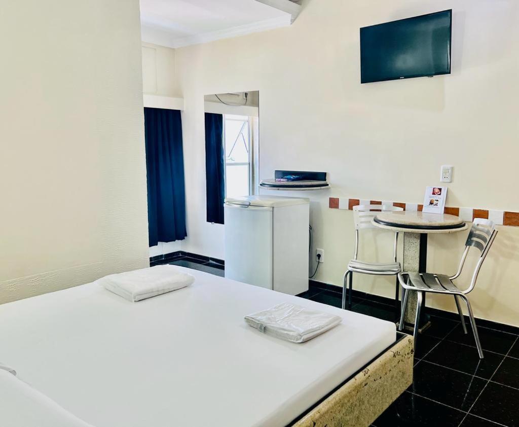 Hotel Buriti Stop (Adults Only) ゴイアニア エクステリア 写真